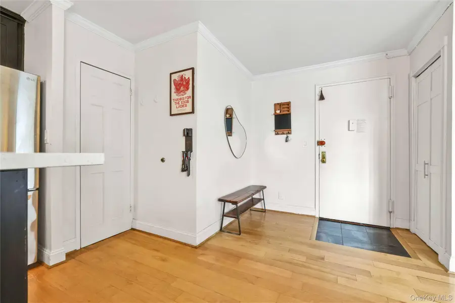 52-40 39th Drive #3U, Woodside, NY 11377 - Image #2