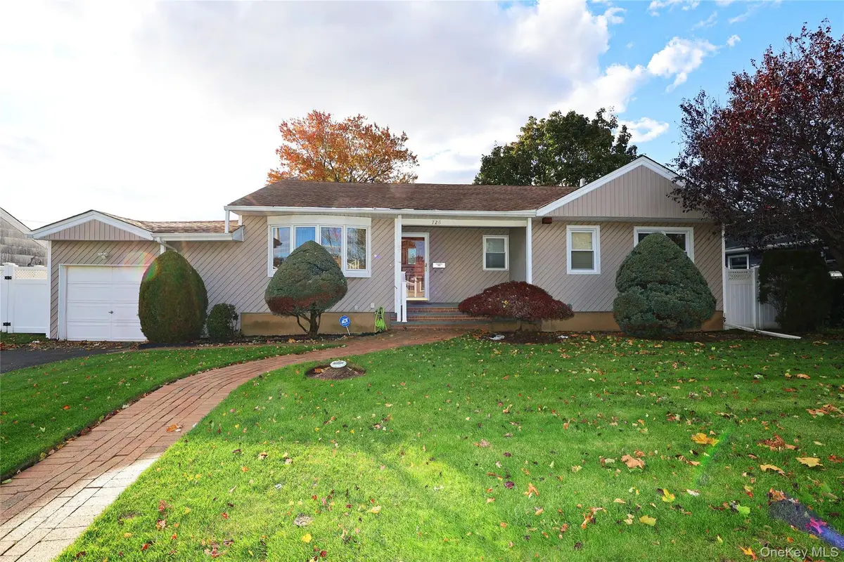 726 Meisser Street, Franklin Square, NY 11010 - Image #1