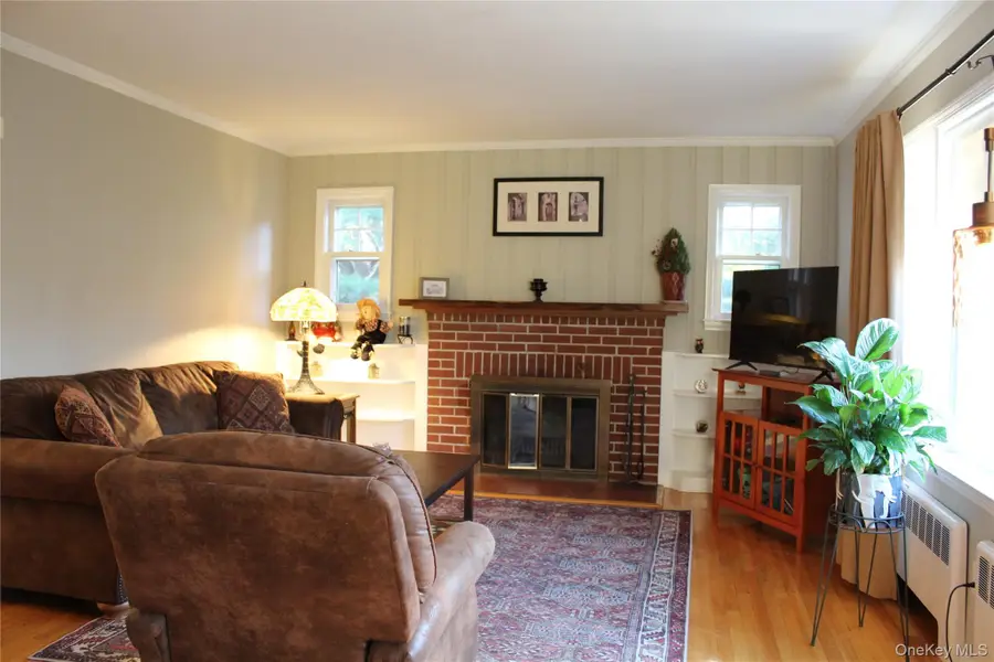 7 Okleigh Place, Northport, NY 11768 - Image #3