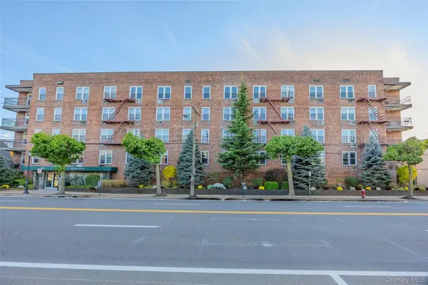 504 Merrick Road #4E, Lynbrook, NY 11563