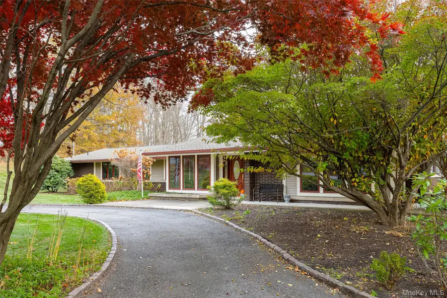 22 Country Club Road, Hopewell Junction, NY 12533 - Image #3