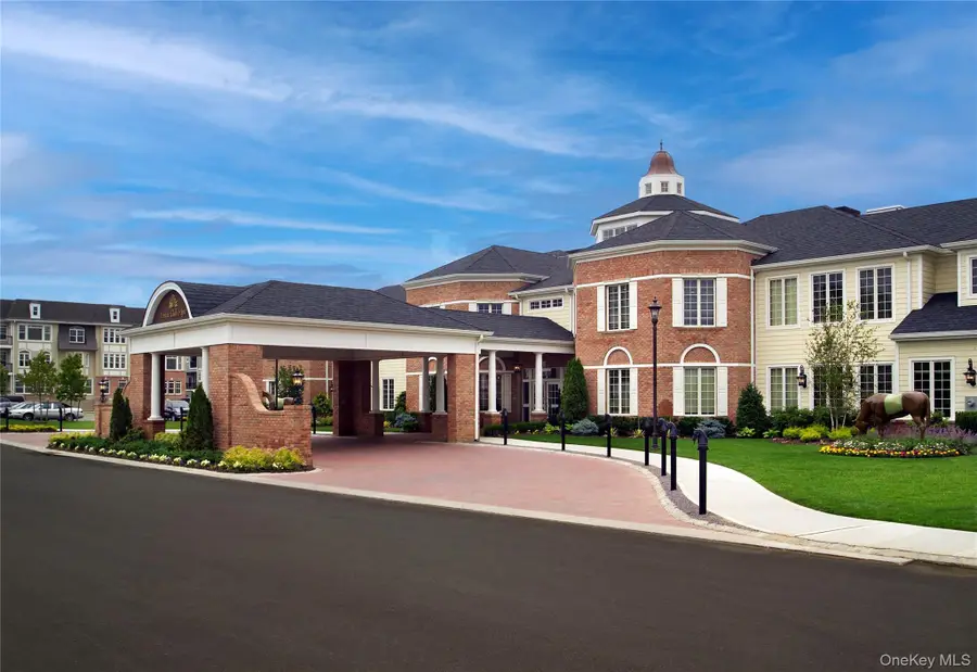 471 Pacing Way, Westbury, NY 11590 - Image #2