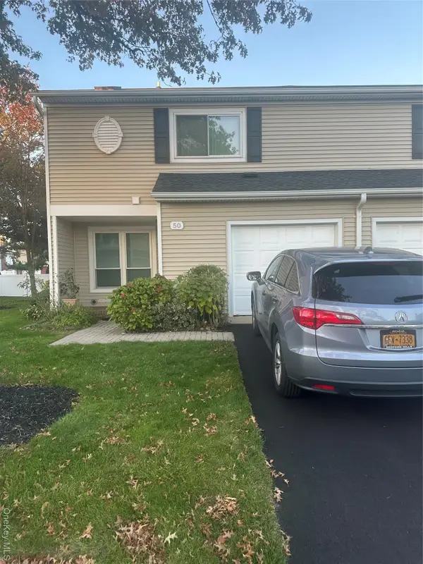 100 Baker Court #50, Island Park, NY 11558