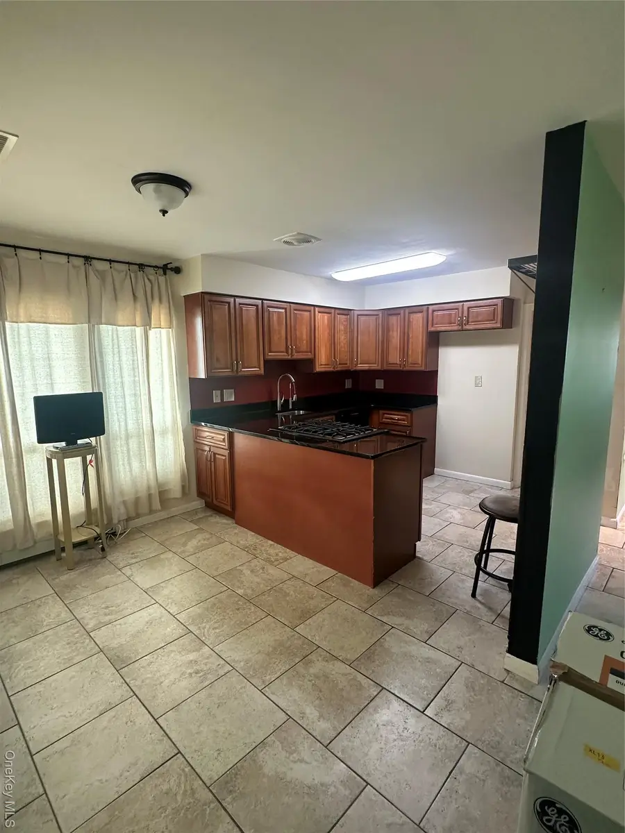 100 Baker Court #50, Island Park, NY 11558 - Image #3