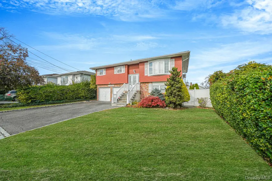 501 Windmill Avenue, West Babylon, NY 11704 - Image #3