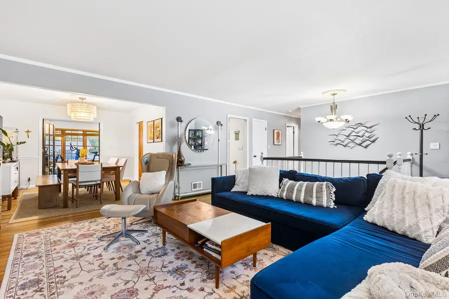 9 Lewis Avenue, Hartsdale, NY 10530 - Image #2