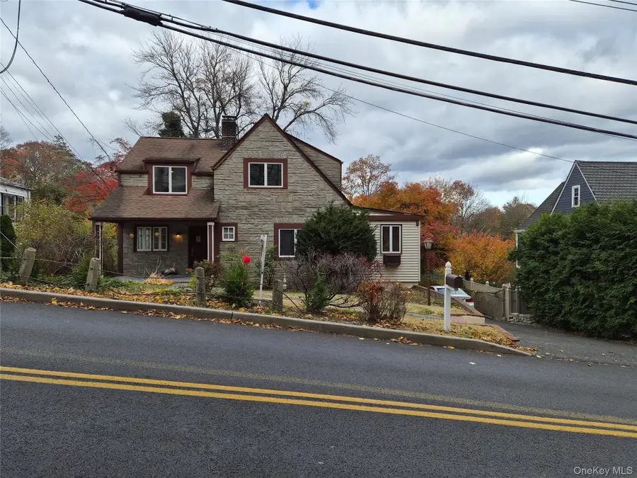 39 Hillcrest Rd, Hartsdale, NY 10530 - Image #3