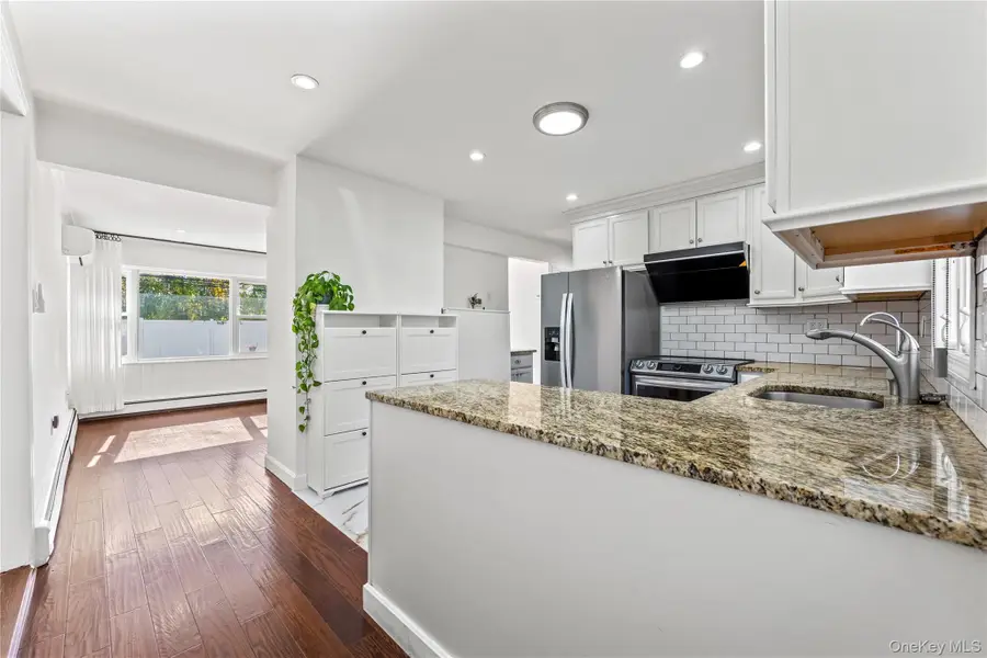 197 Blacksmith Road S, Levittown, NY 11756 - Image #2