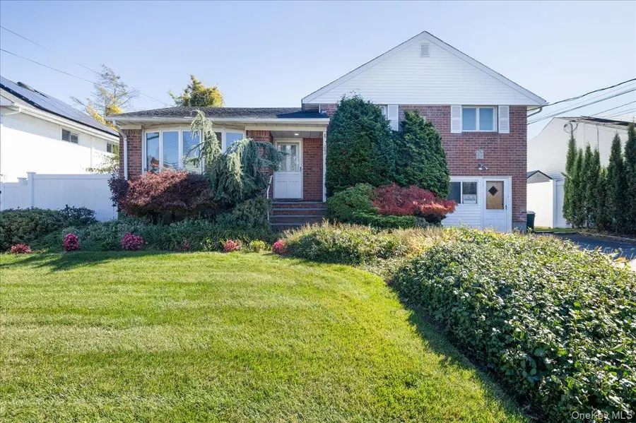 202 Vincent Drive, East Meadow, NY 11554 - Image #2