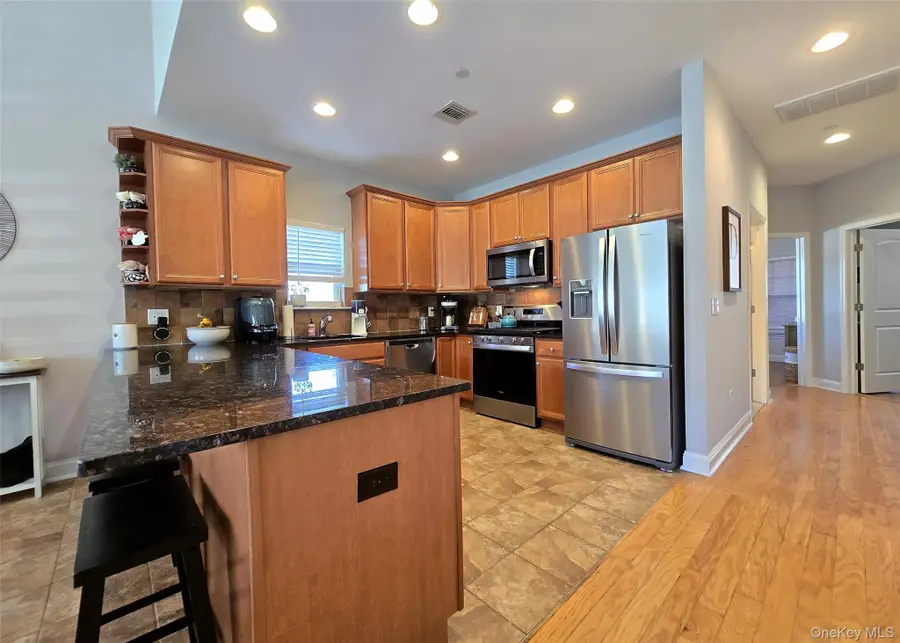 11 Lager Lane, Patchogue, NY 11772 - Image #3