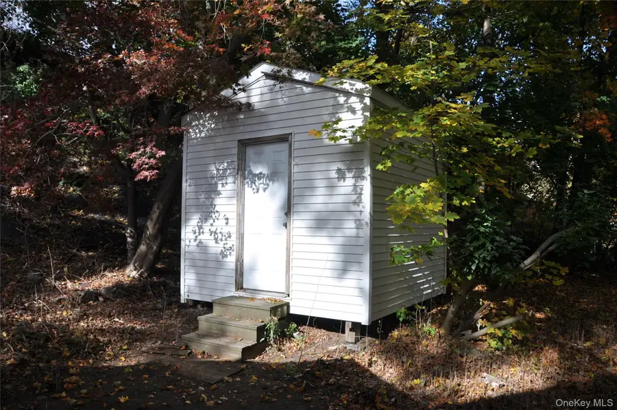 12 Circle Drive, Tuxedo Park, NY 10987 - Image #2