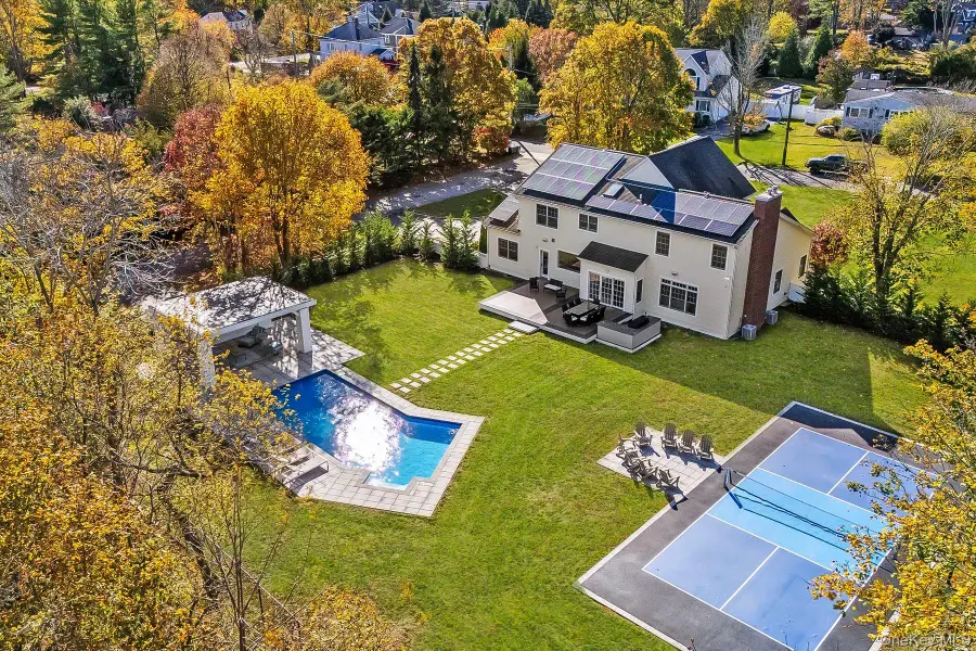 39 E Culver Lane, East Moriches, NY 11940 - Image #2