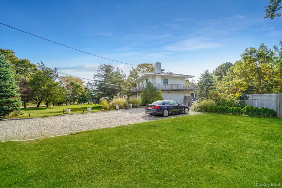 3 Jefferson Avenue, Hampton Bays, NY 11946 - Image #2