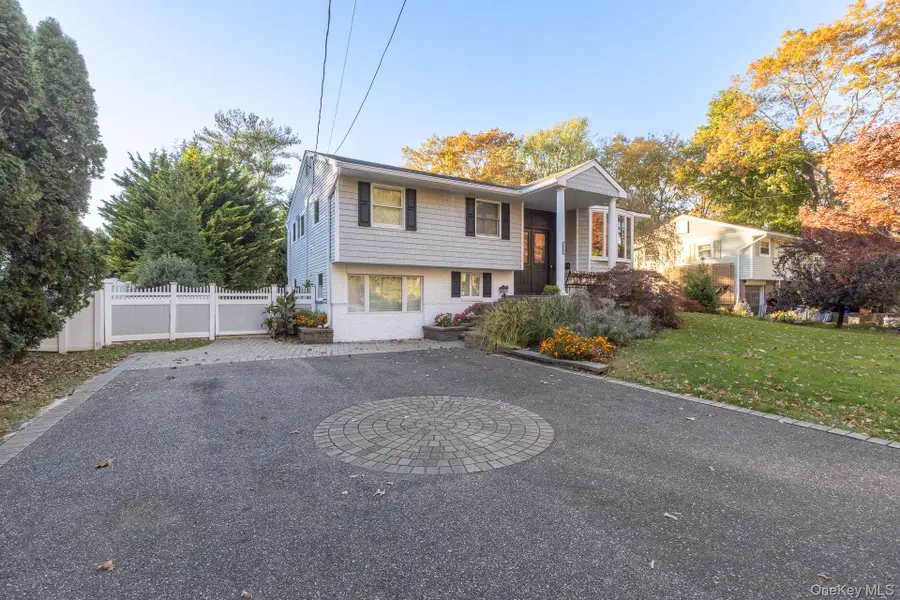 190 Northern Boulevard, Saint James, NY 11780 - Image #2