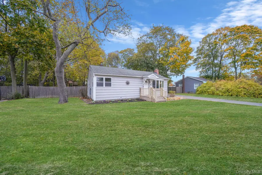 69 Poplar Street, Port Jefferson Station, NY 11776 - Image #2