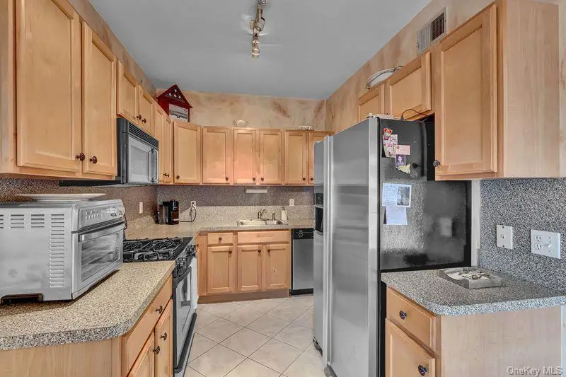 51 Deer Valley Drive, Nesconset, NY 11767 - Image #3