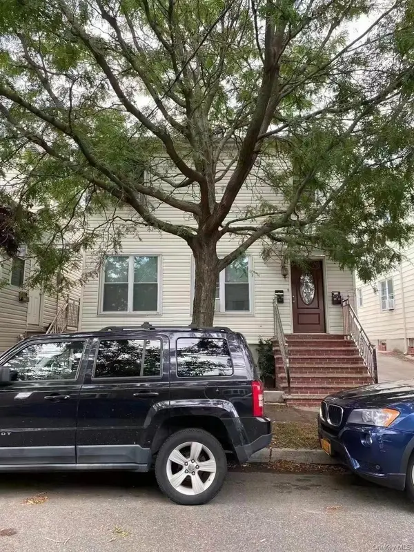 23-13 123rd St, College Point, NY 11356