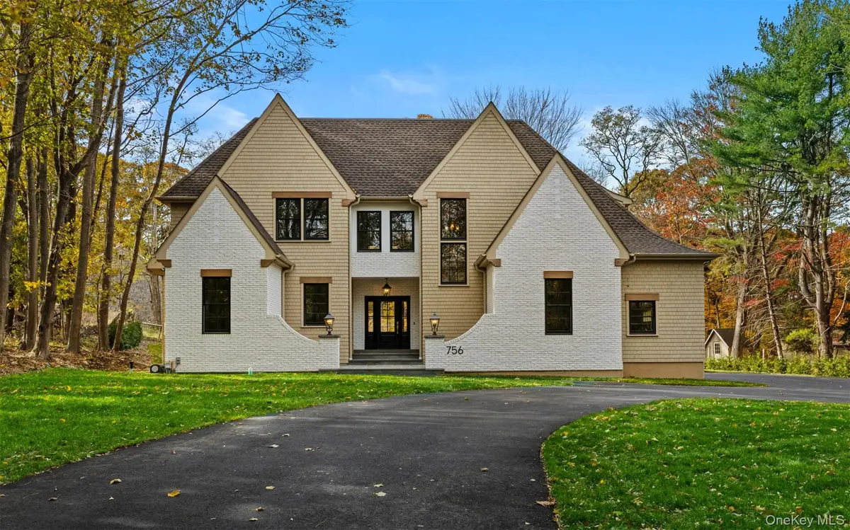 756 Mount Sinai-coram Road, Mount Sinai, NY 11766 - Image #1