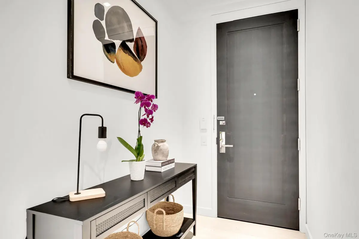 138 E 50th Street #26C, Manhattan, NY 10022 - Image #1