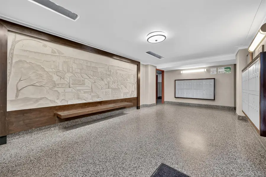 517 Riverdale Avenue #4A, Yonkers, NY 10705 - Image #2