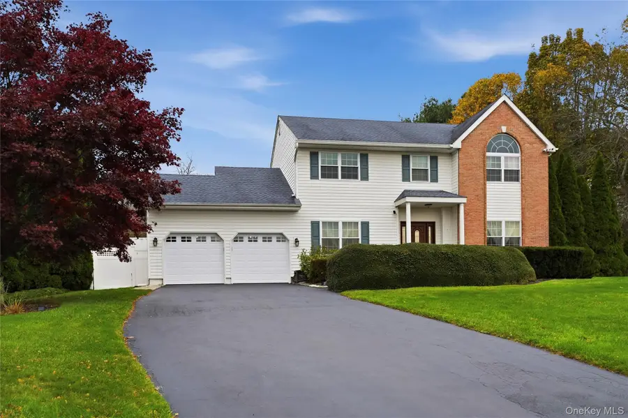 48 Windcrest Drive, Manorville, NY 11949 - Image #2