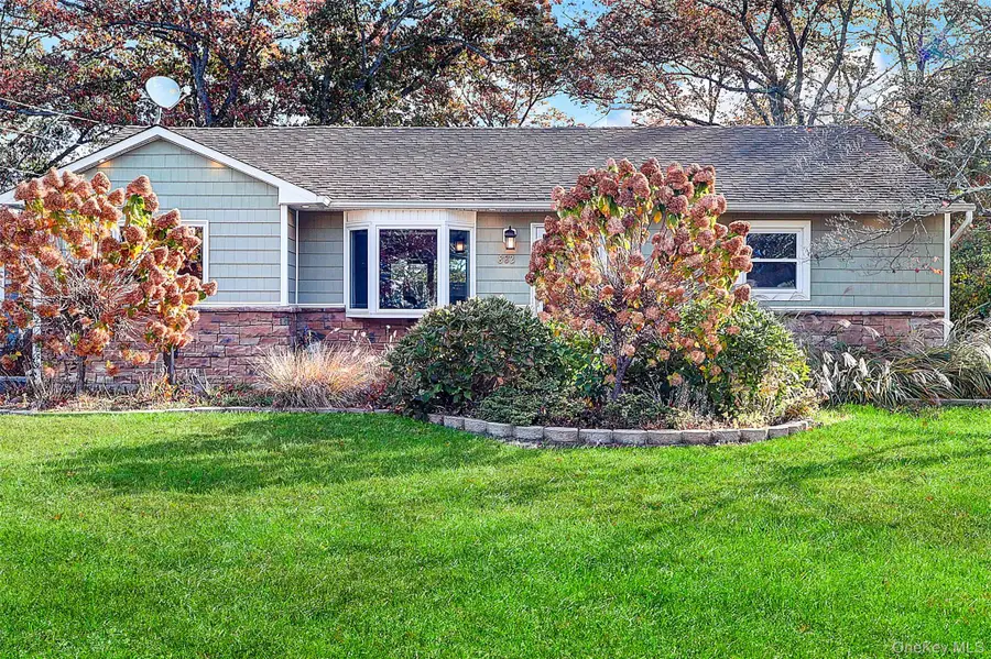 882 Ocean Avenue, West Islip, NY 11795 - Image #2