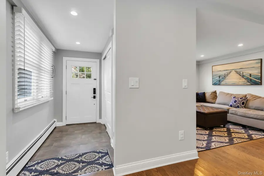 5 Cody Avenue, Glen Head, NY 11545 - Image #3