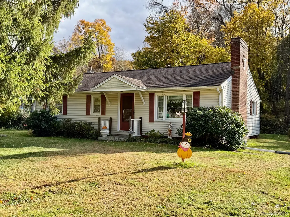 4 Cherry Lane, Poughkeepsie, NY 12601 - Image #1