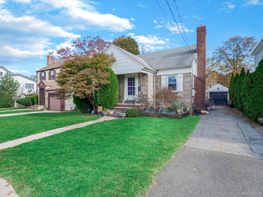 58 Chestnut Street, Lynbrook, NY 11563 - Image #2