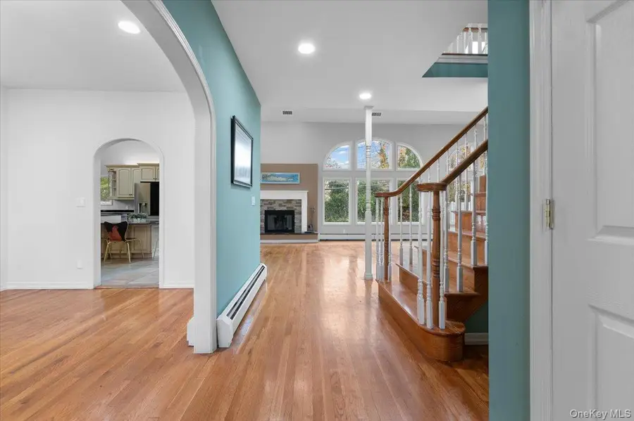 50 Birchwood Park Drive, Jericho, NY 11753 - Image #3