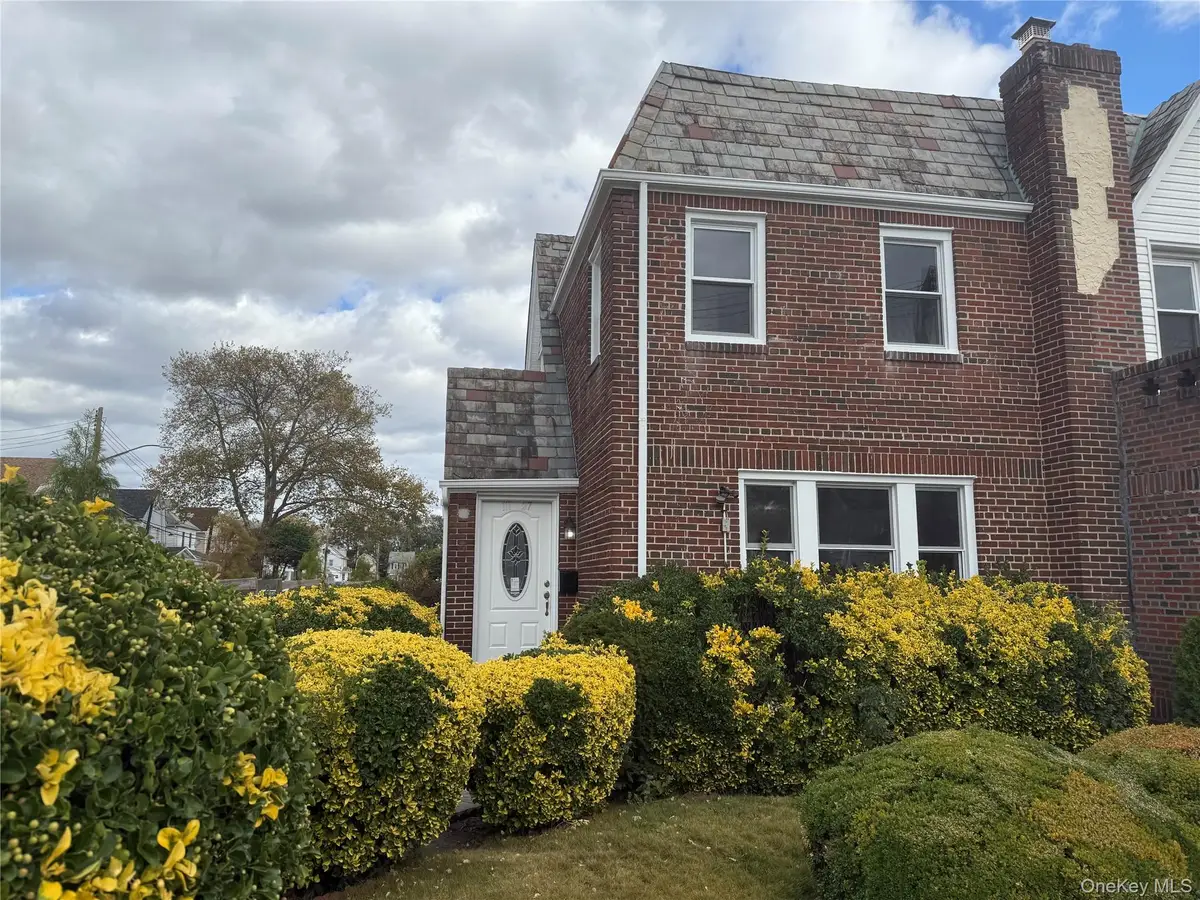 111-27 209th Place, Queens Village, NY 11429 - Image #1