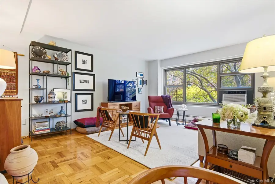 33-54 Crescent Street #5B, Astoria, NY 11106 - Image #2