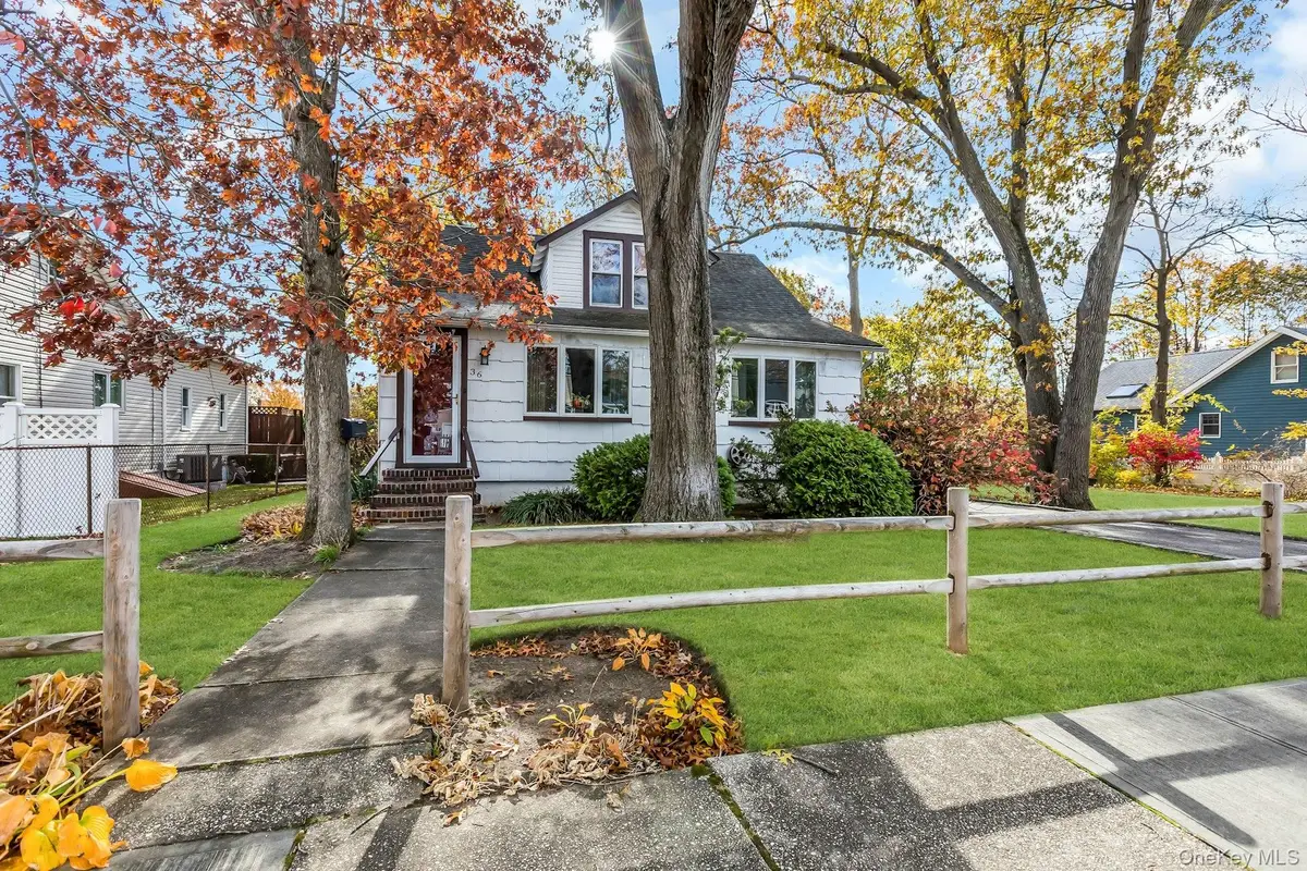 36 Roslyn Street, Islip Terrace, NY 11752 - Image #1