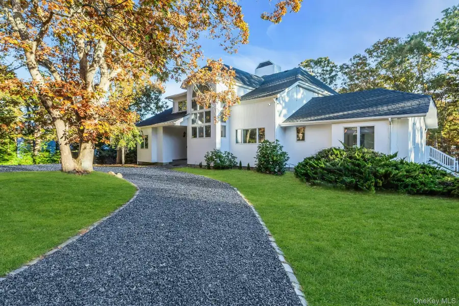 19 Bay Woods Drive, Hampton Bays, NY 11946 - Image #2