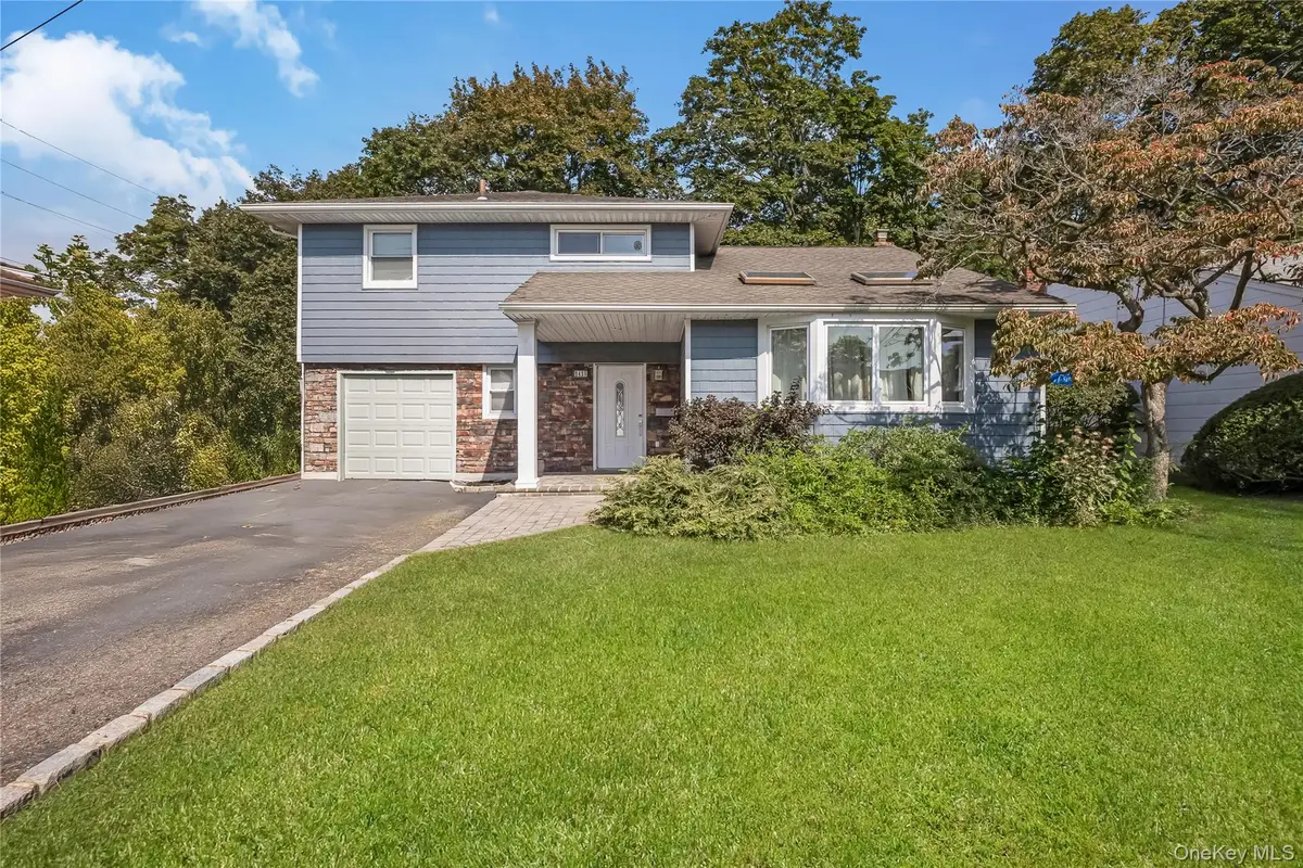 2425 Sycamore Lane, North Bellmore, NY 11710 - Image #1