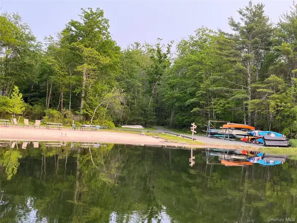 16 Fairway Drive, Highland Lake, NY 12743