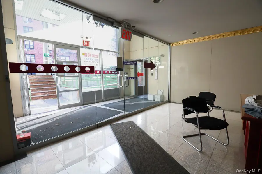 134-43 Maple Avenue #5B, Flushing, NY 11355 - Image #2