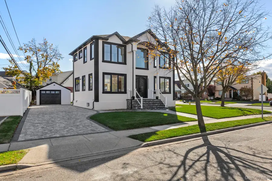 1035 Glen Drive, Franklin Square, NY 11010 - Image #2