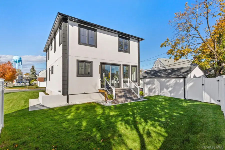 1035 Glen Drive, Franklin Square, NY 11010 - Image #3