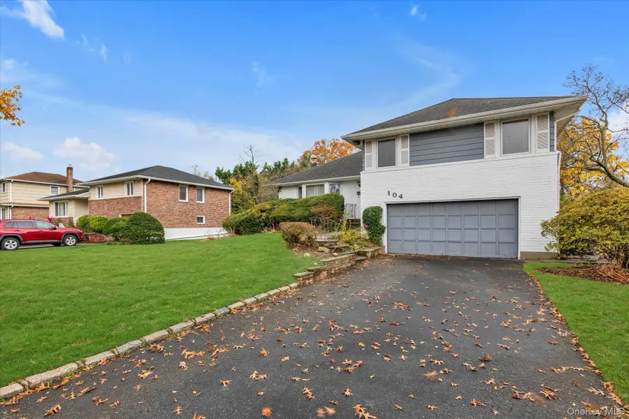 104 Olive Lane, New Hyde Park, NY 11040 - Image #2