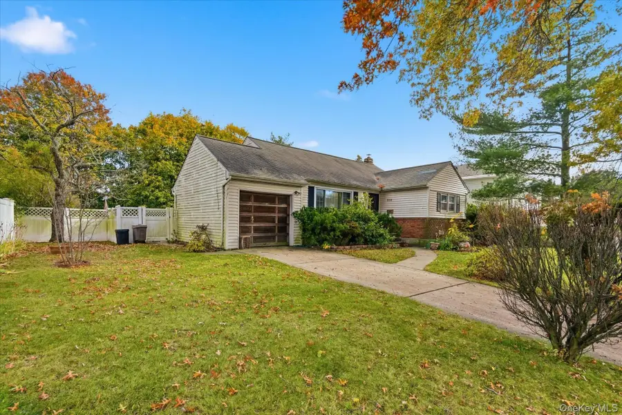 519 Chester Street, Uniondale, NY 11553 - Image #2