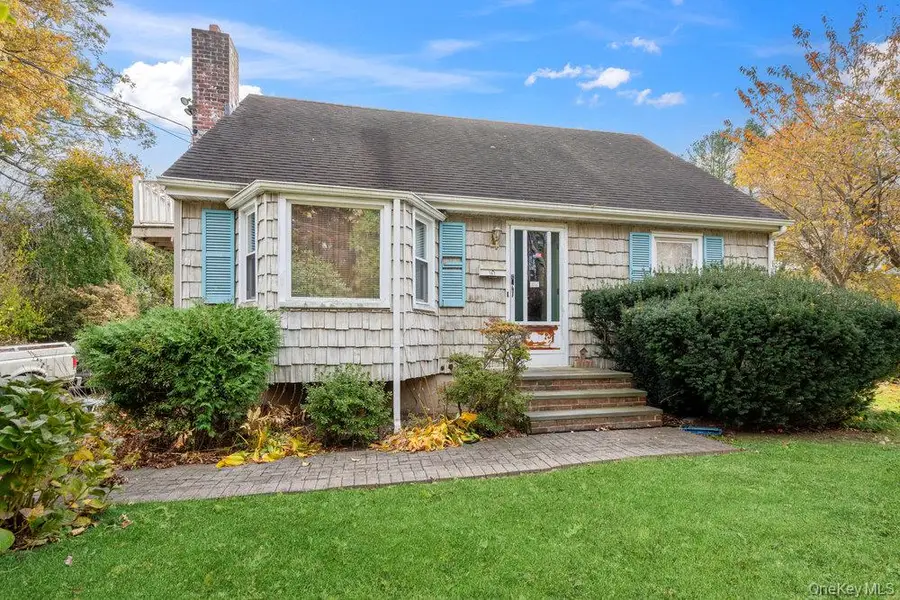 10 Stratton Drive, Huntington Station, NY 11746 - Image #3