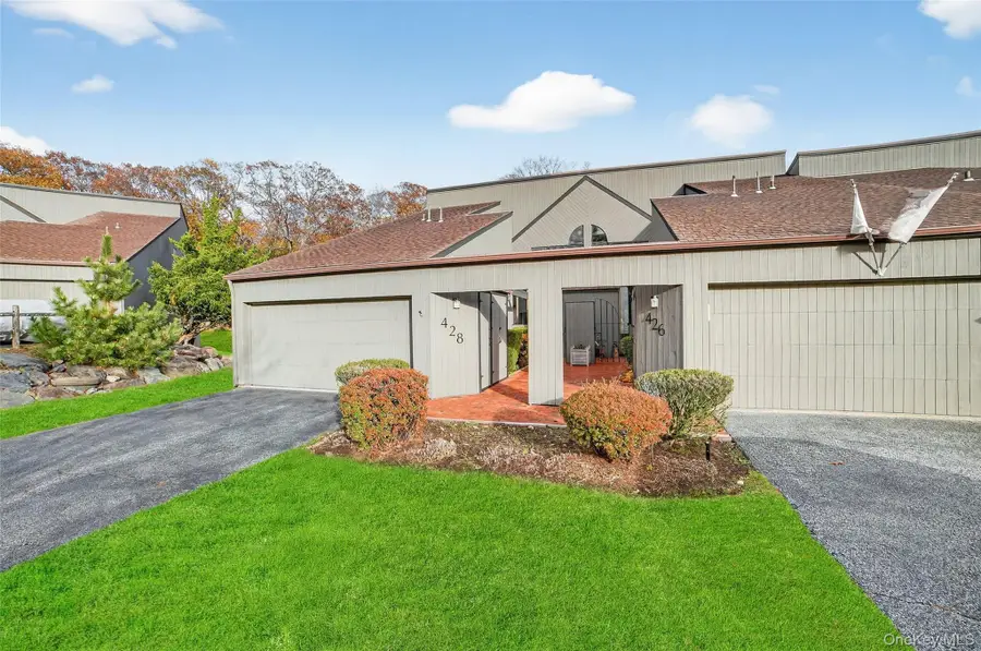 428 Pine Grove Lane, Hartsdale, NY 10530 - Image #2