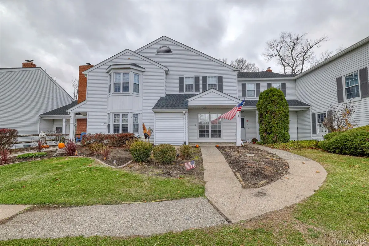 7 Weathervane Way, Warwick, NY 10990 - Image #1