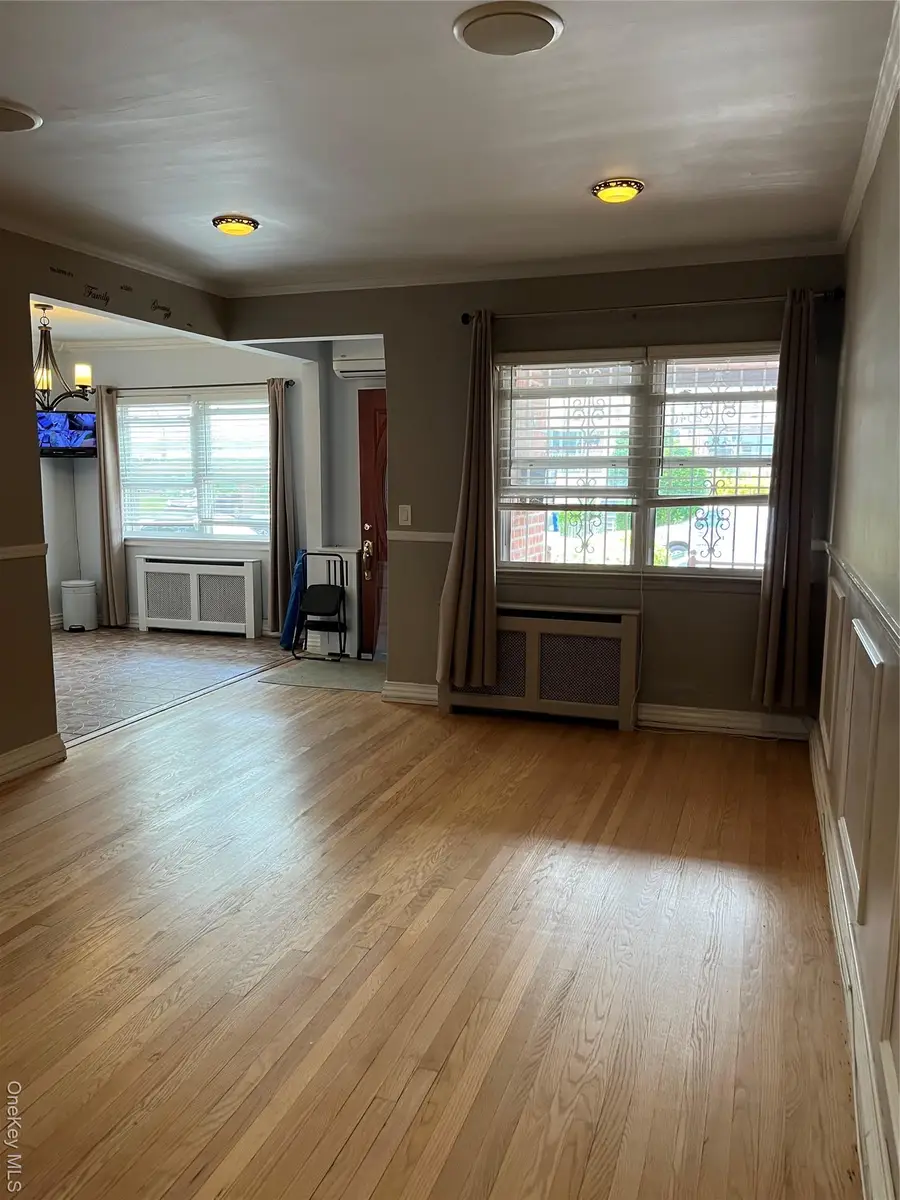 2546 Wilson Avenue, Bronx, NY 10469 - Image #2