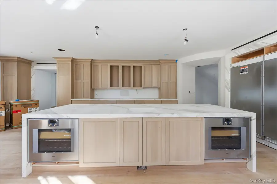 156 Harborview S, Lawrence, NY 11559 - Image #3