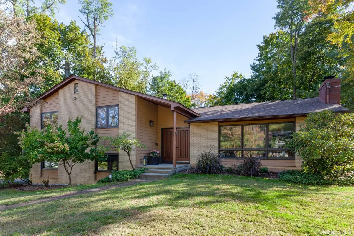 14 Old English Way, Wappingers Falls, NY 12590 - Image #1