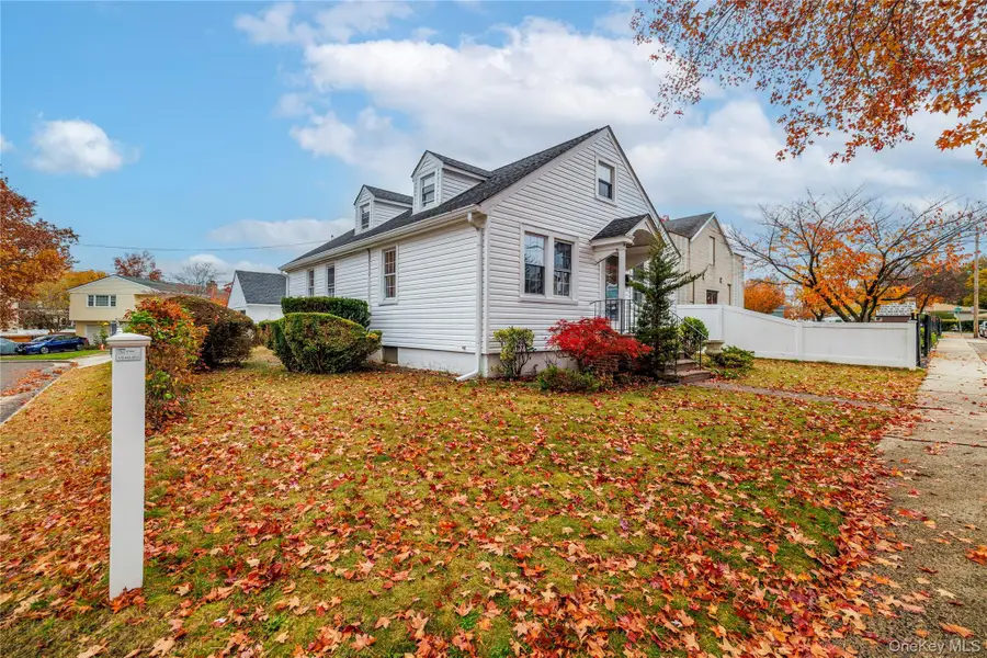 801 Park Avenue, Westbury, NY 11590 - Image #2