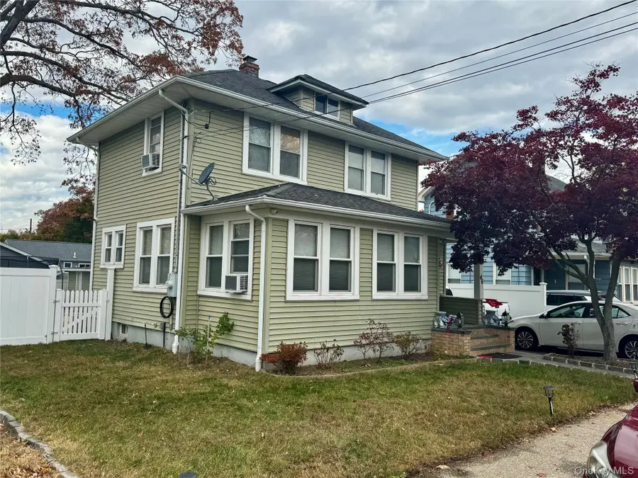 46 Belford Avenue, Bay Shore, NY 11706 - Image #3