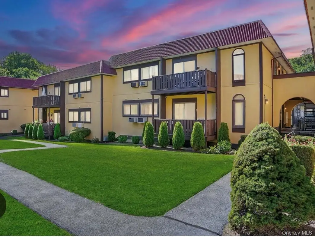 11 Granada Cres #6, White Plains, NY 10603 - Image #1